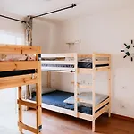 Endless Summer Vibes Hostal