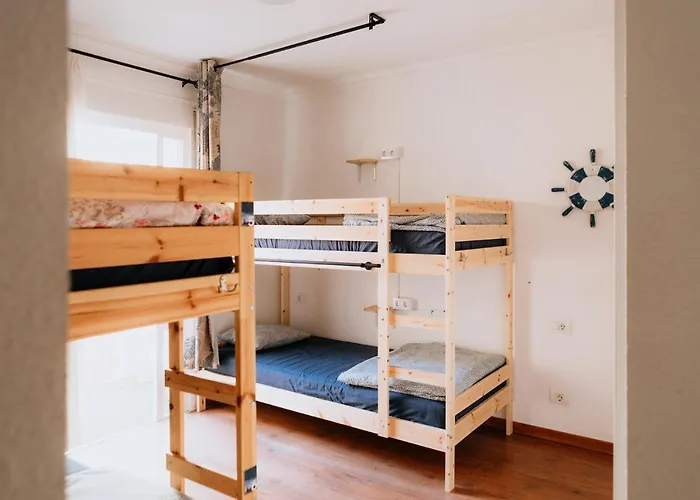 Endless Summer Vibes Hostal